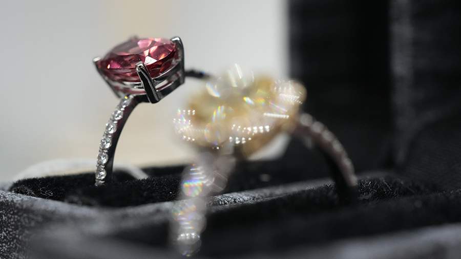 Новости - Шкатулка будущего: почему в 2026 году пластик станет новым золотом, а бойфренд украдет ваши серьги новости