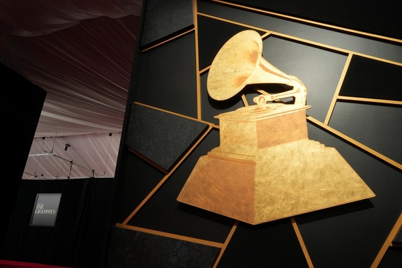 Новости - Стивен Спилберг: Властелин колец, «Оскаров» и «Грэмми», или Как выиграть Лигу чемпионов, не вставая с режиссерского кресла новости