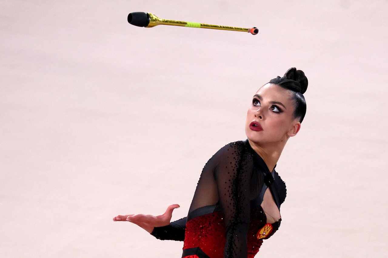 Новости - Пируэт дипломатии: Лала Крамаренко возвращается, или Как красота пробила бюрократическую стену новости