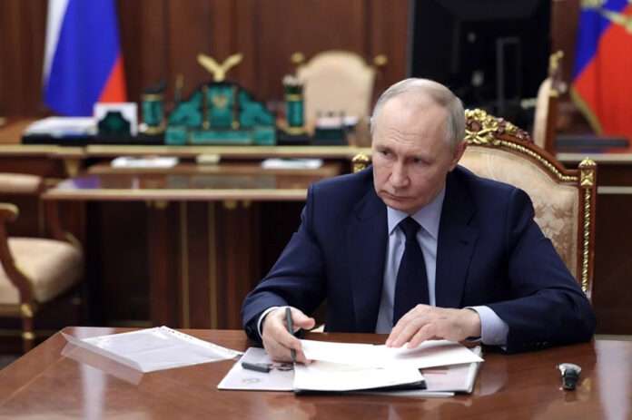 Путин ждёт всех на парад, даже Трампа! Свежайшие архиважные новости. - новости