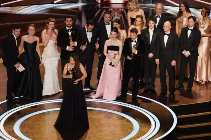 Киношники снова раздали статуэтки: остренькие новости с 97-го 