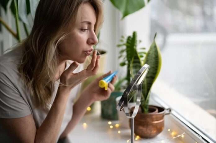 ​Косметолог Балакеримова назвала 5 пунктов правильного ухода за кожей весной - новости