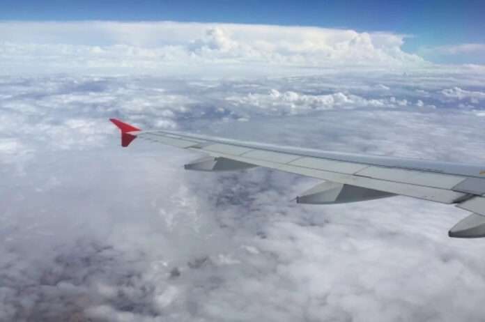 Рандомные новости туризма: успеть слетать в отпуск до 1 мая и не разориться - новости