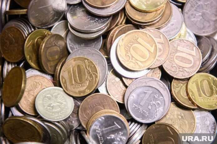 Экономист Сафонов предложил ввести налоги для «богатых бездельников» в России - новости