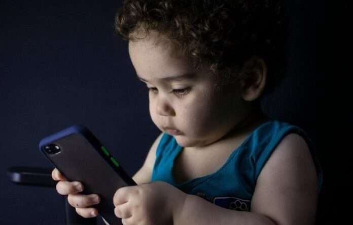 👧🏻📱 В Евросоюзе хотят установить возраст цифровой зрелости - новости