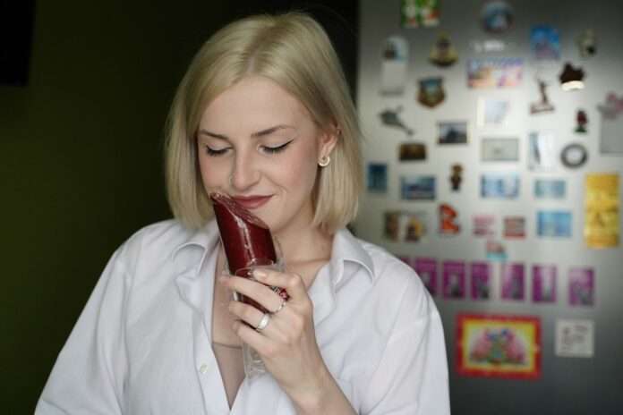 ​От ранней катаракты до глаукомы: Москвичам рассказали, какие продукты вредят здоровью глаз - новости