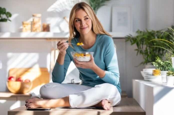 ​Ученые из США: пропуск приема пищи повышает риск приступов головной боли - новости