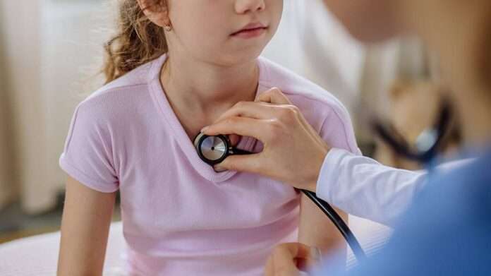 ​Врач дал советы по защите детей от вирусов и инфекций летом - новости