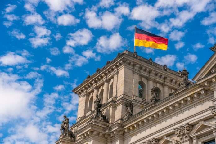 ​«Вести более достойный образ жизни»: В Германии рассказали, почему многие немцы переезжают жить в Россию... - новости