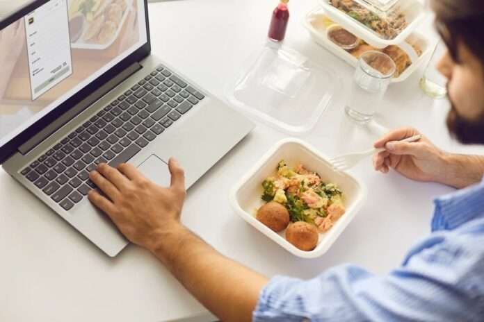 ​Минпромторг РФ совместно с торговыми сетями создадут стандарт готовой еды - новости