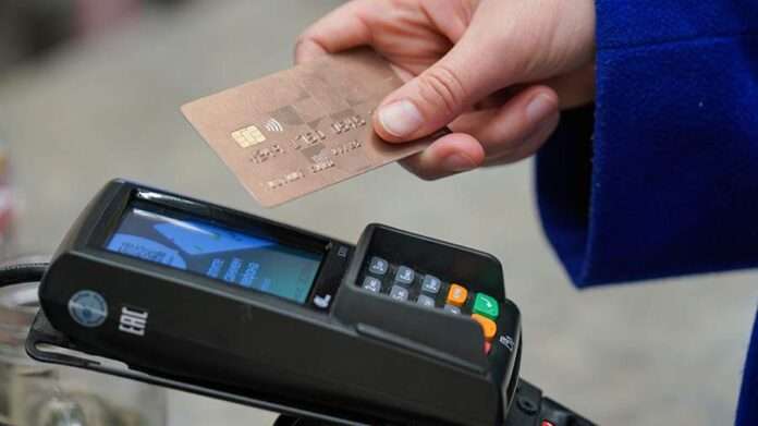 ​Экономист назвал причины снижения кредитных лимитов в банках - новости