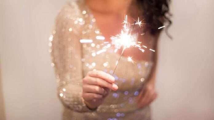 Как выбрать стильный и уместный наряд для новогоднего корпоратива - новости