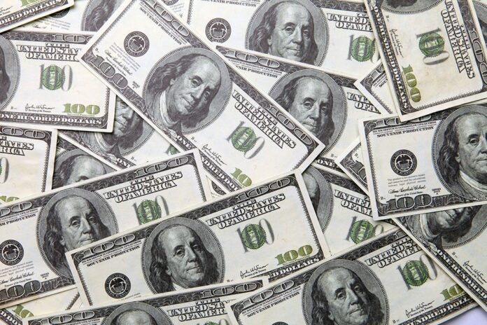 Это базовый сценарий: Россиянам рассказали, когда доллар будет стоить 90 рублей - новости