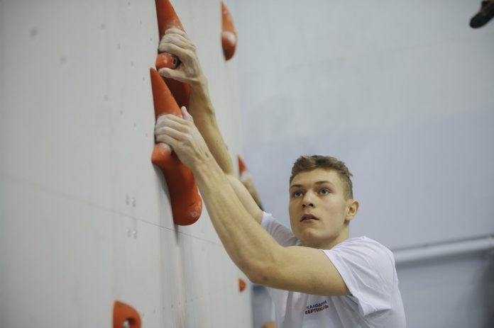 Как правильно использовать подростковый максимализм: советы эксперта - новости