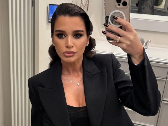 Звезд в соцсетях захватил новый тренд «2026-й — это новый 2016-й»: фото - новости