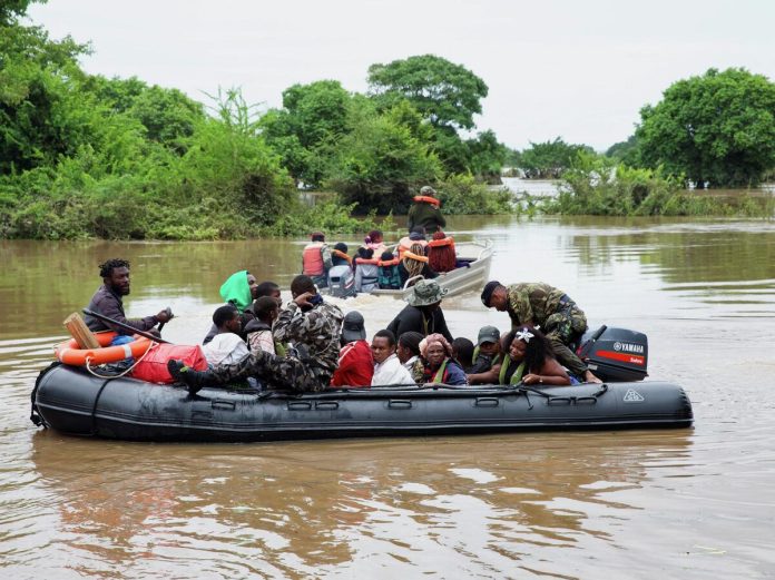 Россия обсуждает помощь Мозамбику в ликвидации последствий наводнений - новости