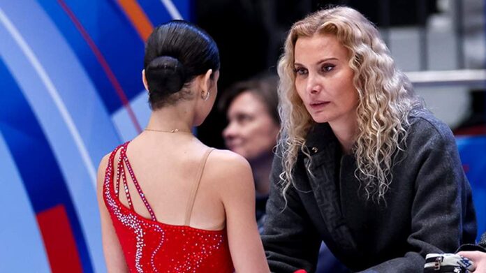 Тренеры и фигуристы на тренировке перед Олимпиадой-2026, включая Тутберидзе и Аделию Петросян