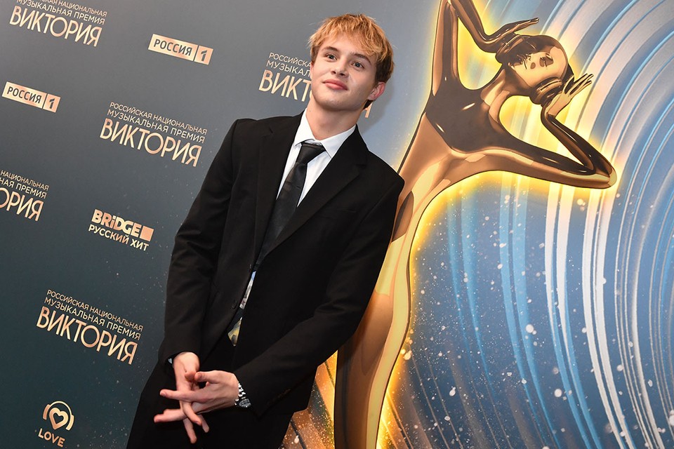 Леон Кемстач