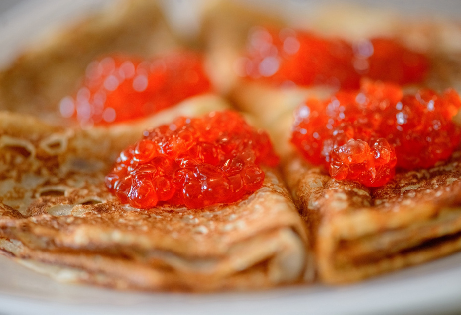 Блины - символ солнца и радости