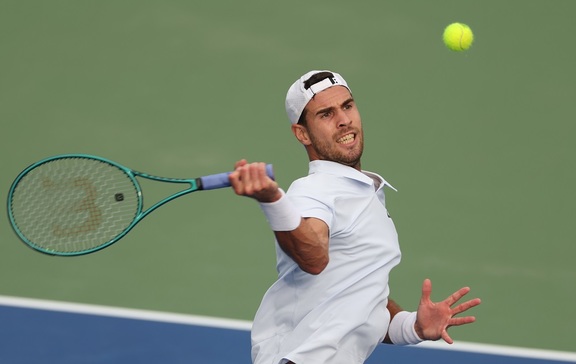 Даниил Медведев на корте