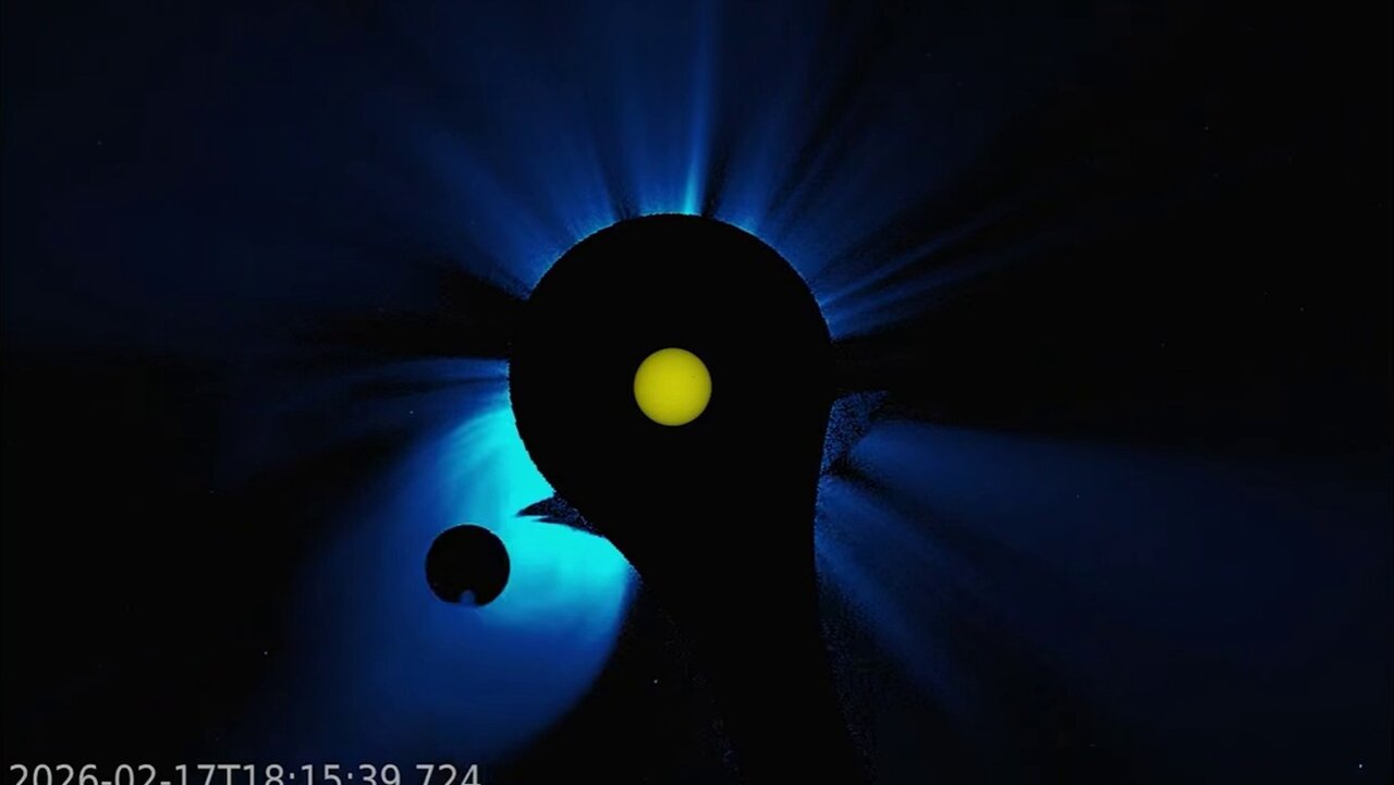 Космический танец Луны и Солнца