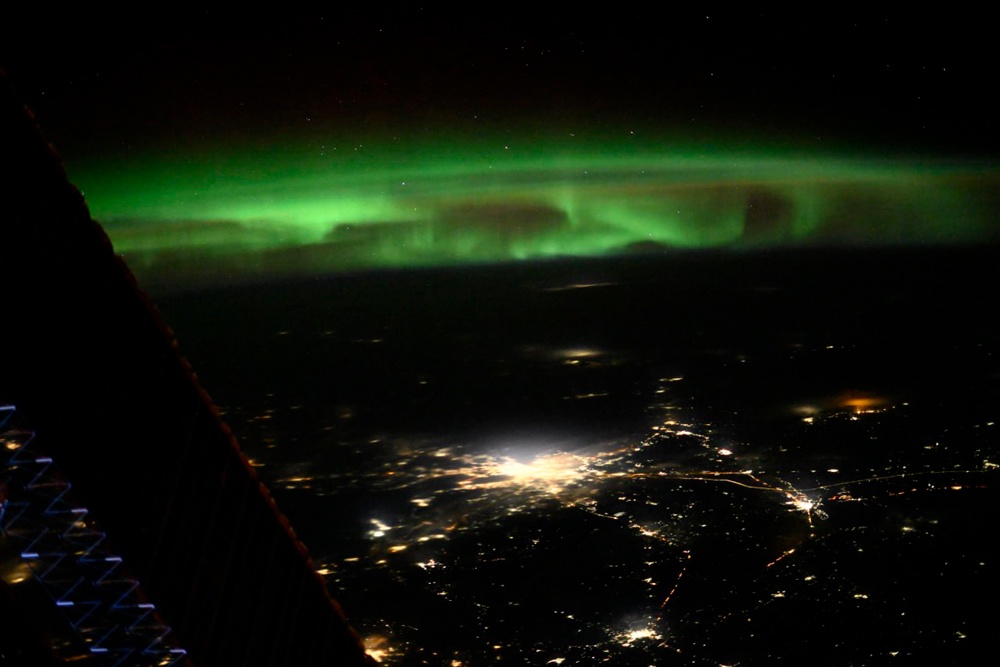 Ночной Санкт-Петербург с МКС