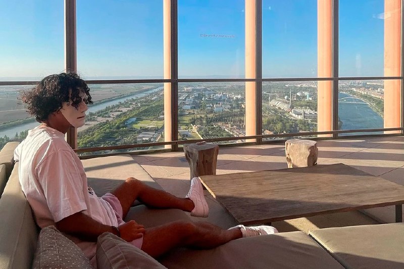 Пустой город будущего