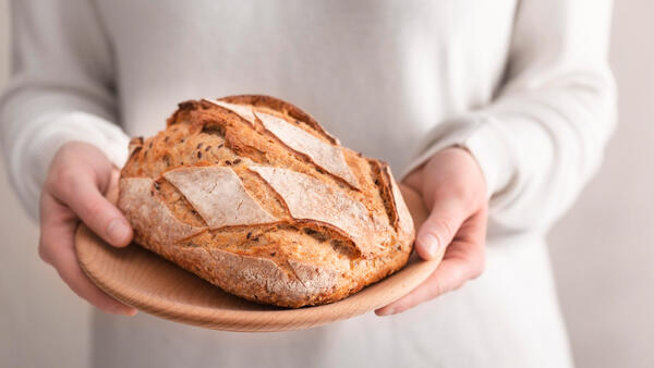 Свежий хлеб из духовки