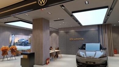 Изображение автомобиля Volkswagen, символизирующего переход к экологии и устойчивому развитию