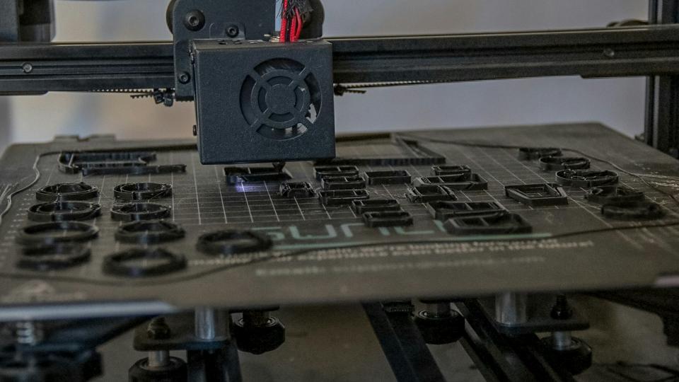 Изображение отечественного 3D-сканера, представляющего собой инновационное устройство для сканирования объектов