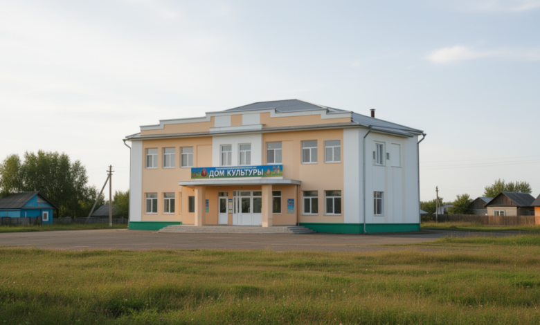 Изображение обновленного сельского клуба в Незнаново, превращенного в дворец искусств.