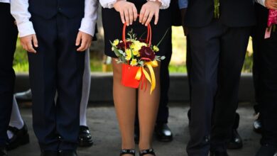 Возвращение одичавших школьников в цивилизацию