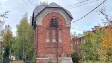 Обычная будка в Ярославле, преобразованная в культурное достояние