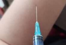 Заполярные новобрачные получают ключи от символического железного здоровья
