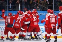 Хоккеисты и мастера керлинга на фоне снежных вершин Китая