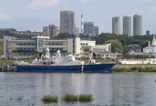 Ирландец с русско-армянской душой на фоне живописного берега Волги