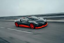 Новый Bugatti, первый за 13 лет, на российской дороге
