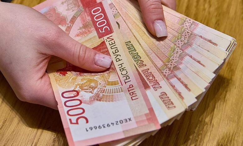 Изображение, иллюстрирующее решение государства об отмене квестов за справками для матерей-героинь.